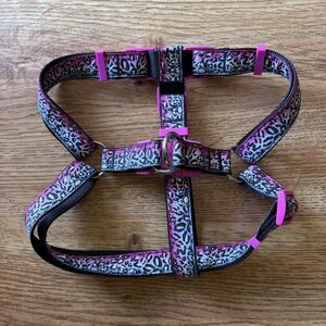 Top Paw Dog Harness Size Large Pink And Grey Leopard Print: Girth 28”-38”